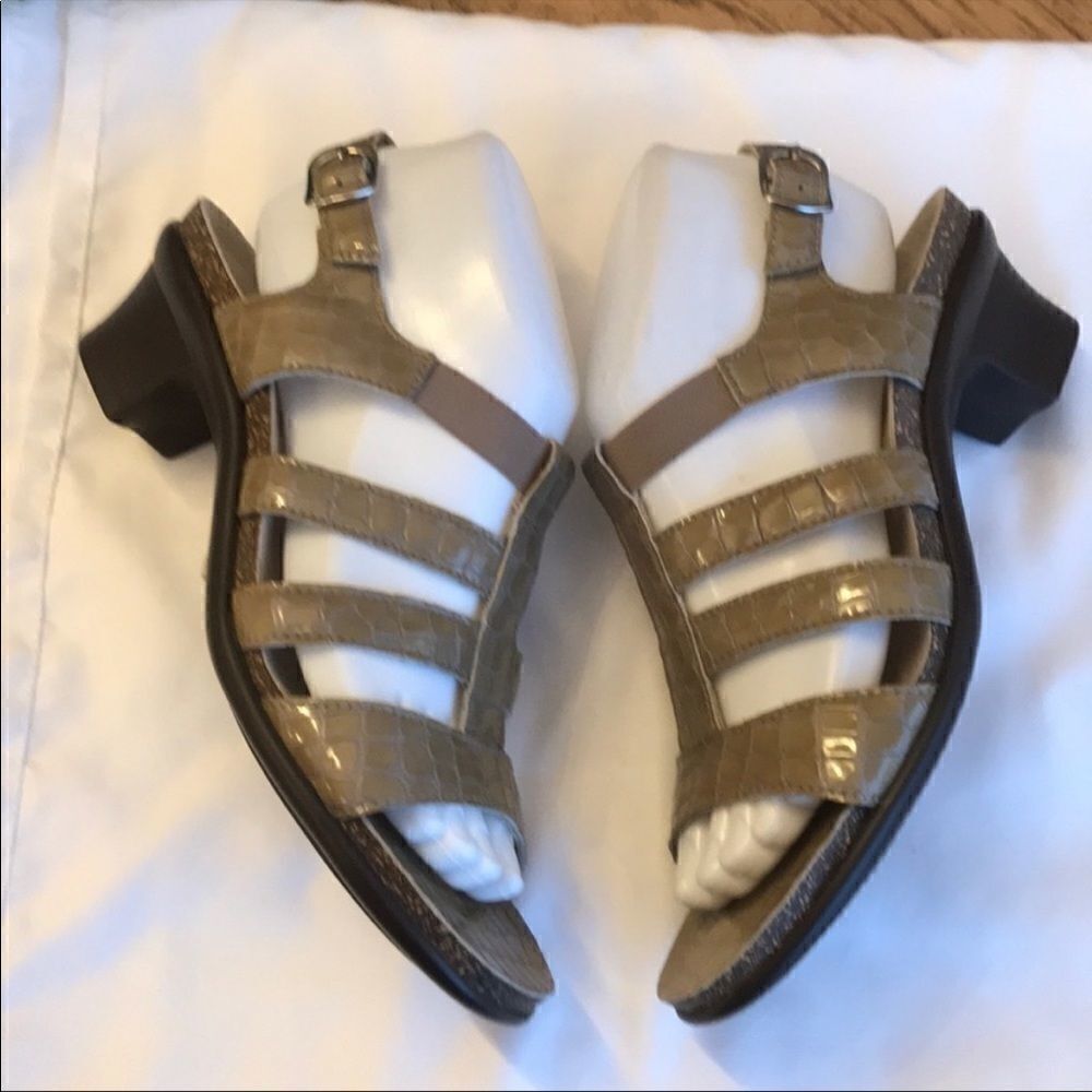 SAS ALLEGRO CROC SANDALS. NEW - Picture 2 of 6